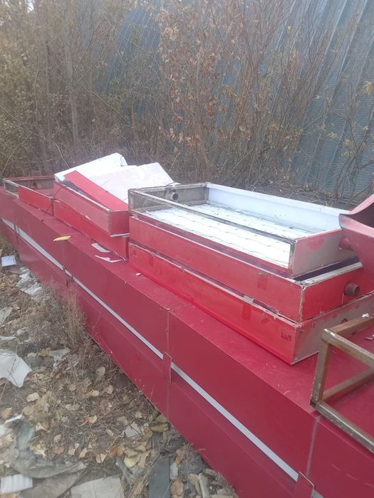 Продаем б/у оборудование и мебель для кафе и ресторанов