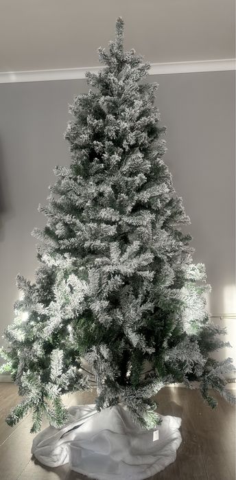 Заснежена Елха 220см