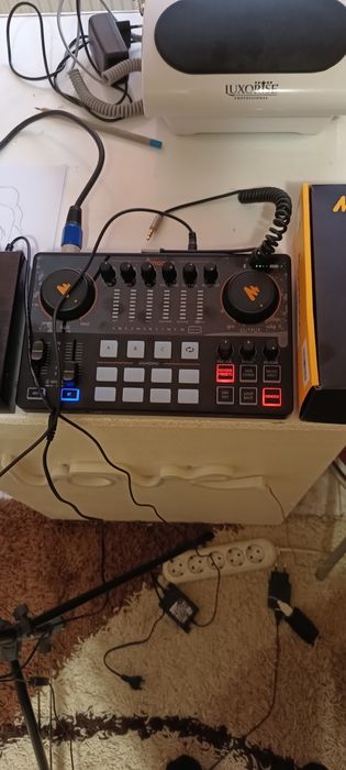 Placa sunet pentru streaming și cântat live pe tik-tok