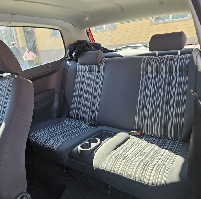 Volkswagen Fox 1.2 Benzină – 2008 – Stare foarte bună 

Vând Volkswage