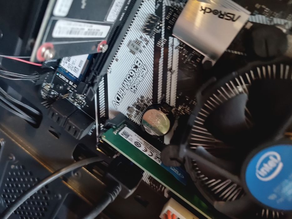 Настолен компютър