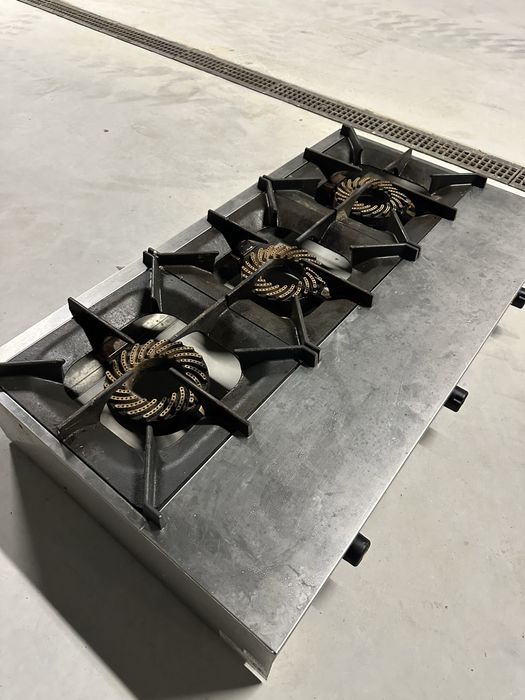 Газов котлон троен професионален 650 лв.