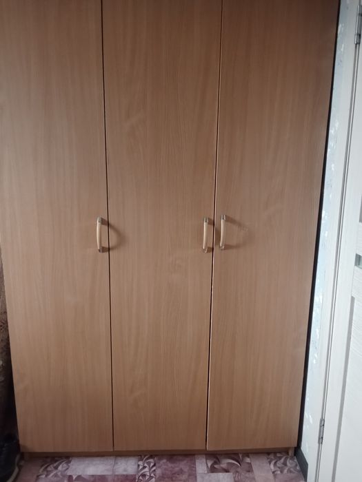 Шифоньер в спальню,в детскую