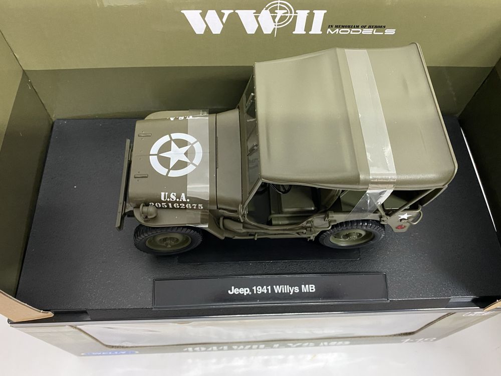 WELLY JEEP WILLYS MB 1941 hard top machetă auto scara 1:18 (18cm) Army