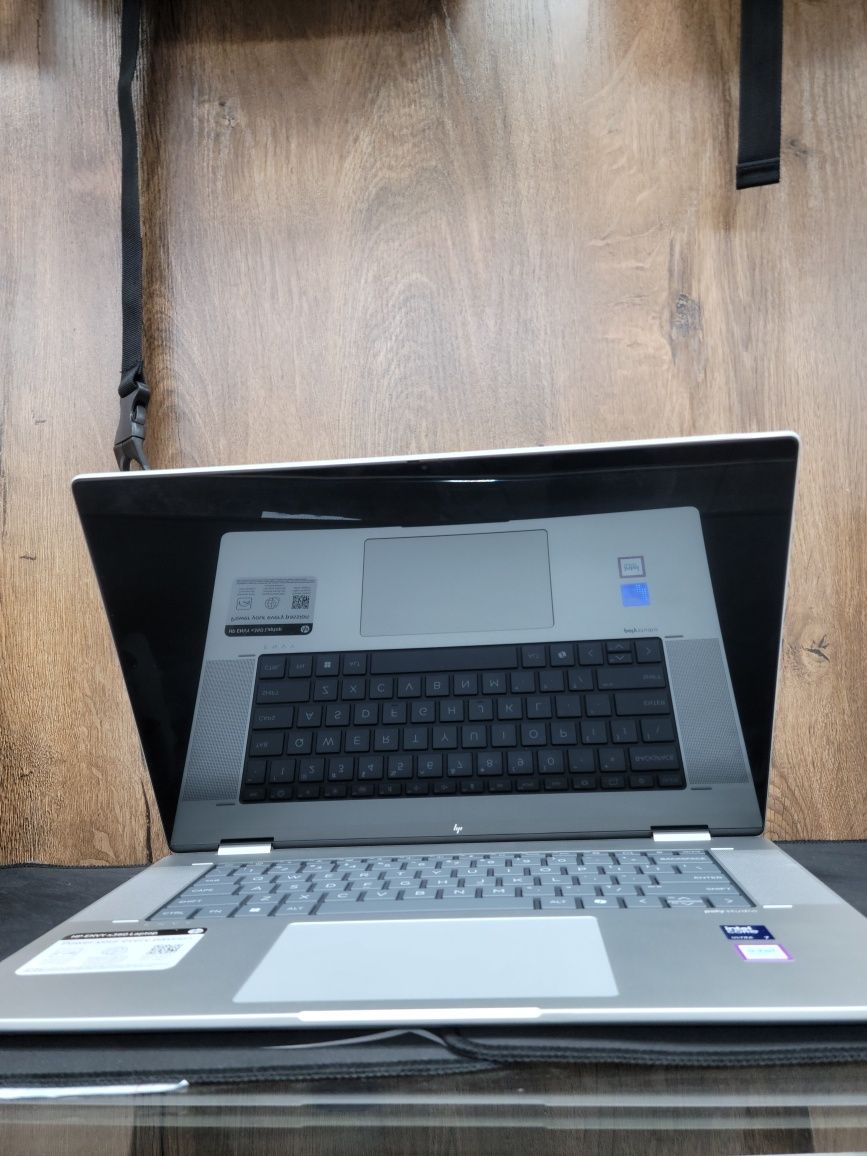 HP ENVY  x360 2-in-1 16.0