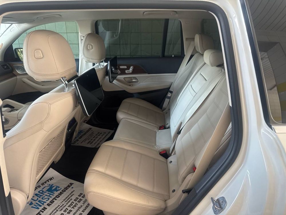 Mersedec benz gls 580