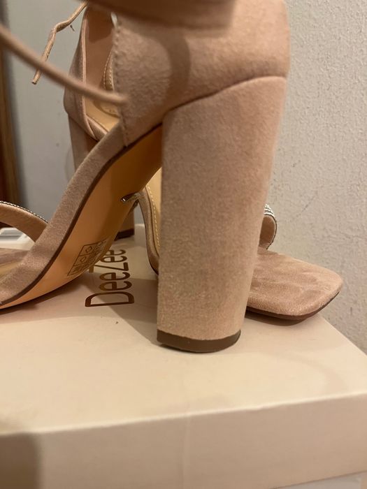 Дамски обувки на ток DeeZee