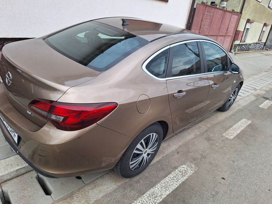 Opel astra 1.7 cdti ecoflex