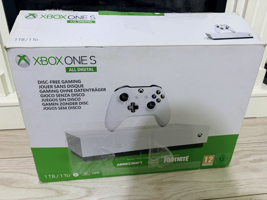 Xbox One S 1TB, Arata ca nou