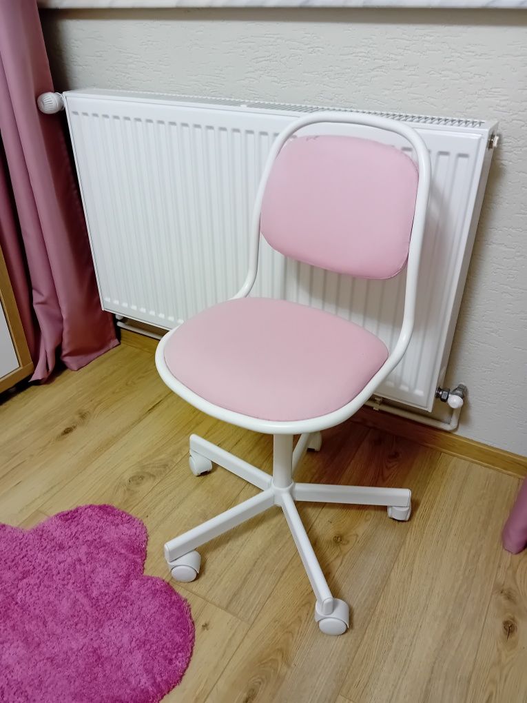 Vand scaun Ikea ideal fetita 4-7 ani
