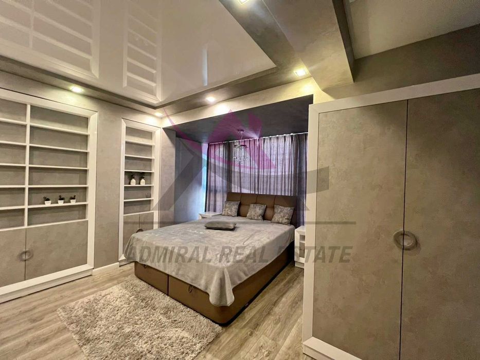 Дава се под наем Тристаен апартамент в Варна, Център - 74 кв.м за 1000 € - Снимка #2