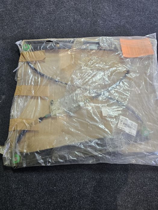 Macara electrica noua originala stanga spate Audi Q7 2007 - 2015

Cod