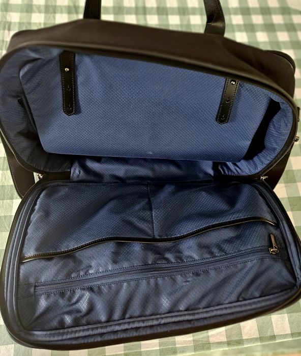 Vând geanta de laptop 15.6 inchi marca Samsonite