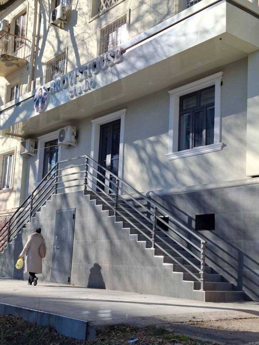 Продаётся помещение 100м2+100м2 Ориентир: улица Шота Руставели