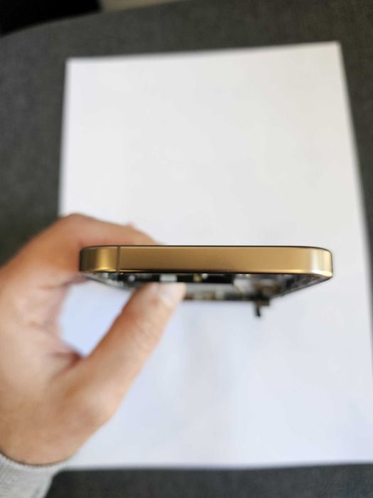 Carcasa mijloc  iPhone 16 Pro Max Original Desert Titanium
