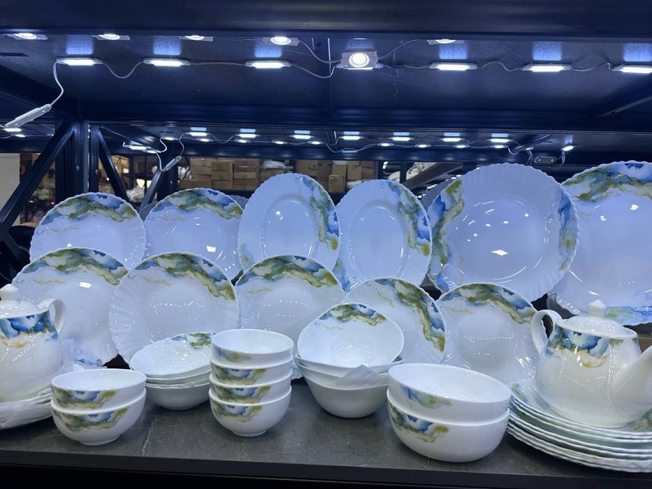 Новый набор посуды.  Небьющийся. Оригинал фирма 777