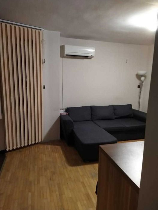 Продава се Двустаен апартамент в Пловдив, Кършияка - 52 кв.м за 1481 €/кв.м - Снимка #1