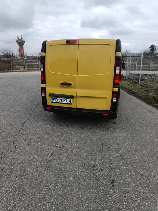 Renault Trafic 2015 lung camera marsalier / schimb cu hala