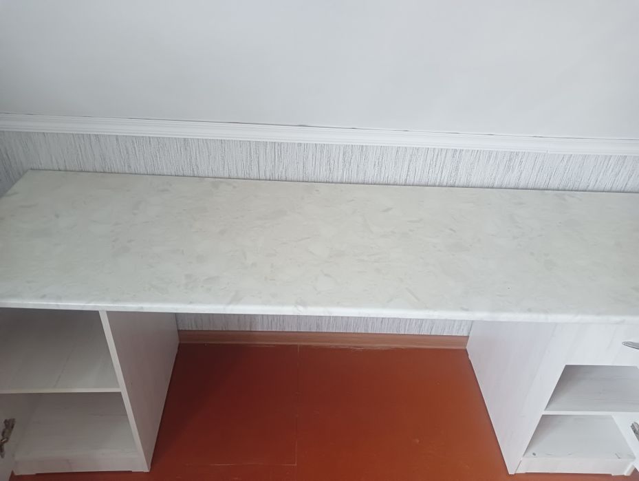 Стол продается обращайтесь