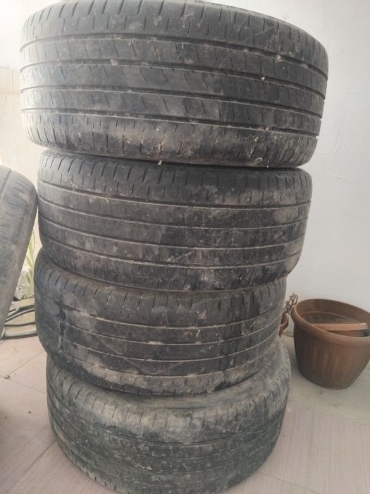 Продам срочно продам легковой шину