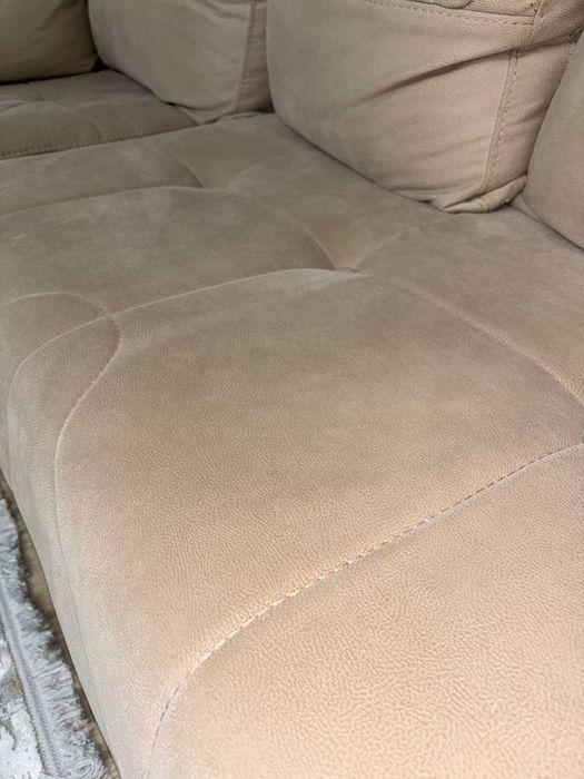 Диван Г образный