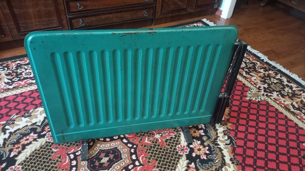 Металлический обогреватель (нерабочий), 2 шт.