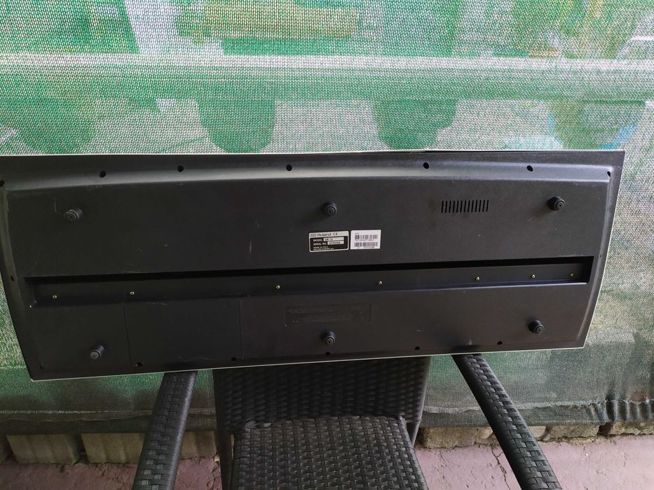 Синтезатор Roland EM 15
