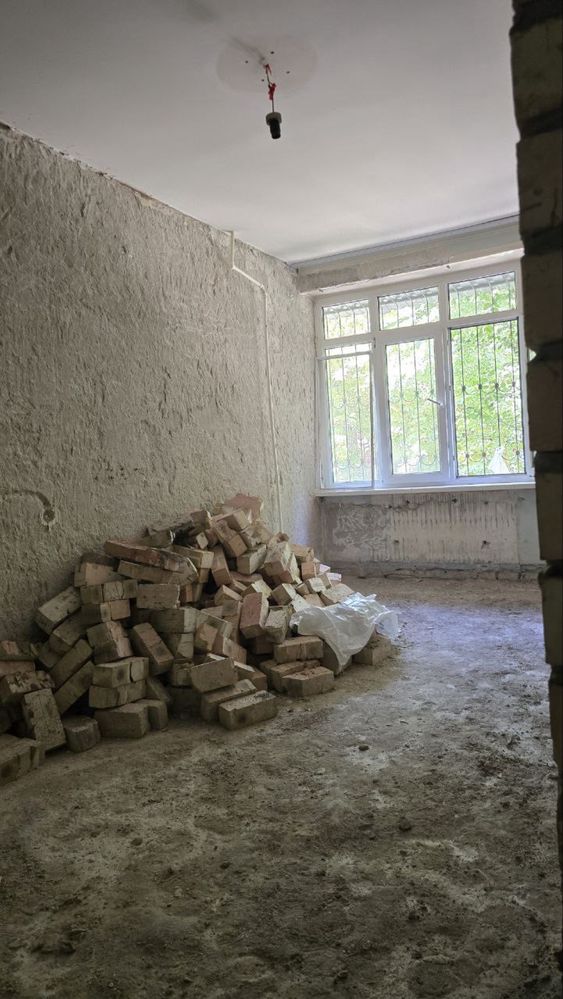 Ц-14 Ганга 3/1/4 85кв.м без ремонта все в шаговой доступности срочно