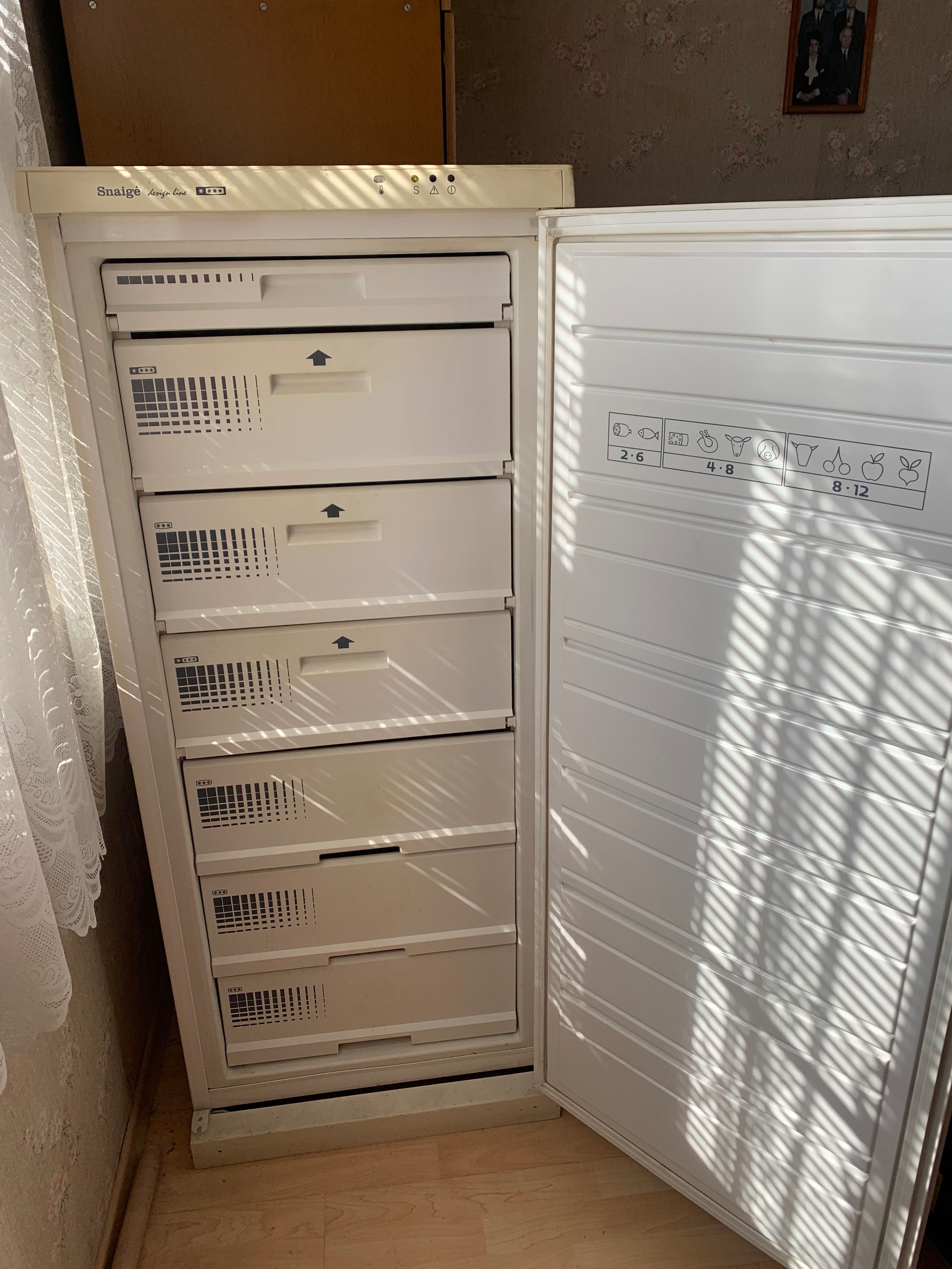 Фризер 240L Freezer