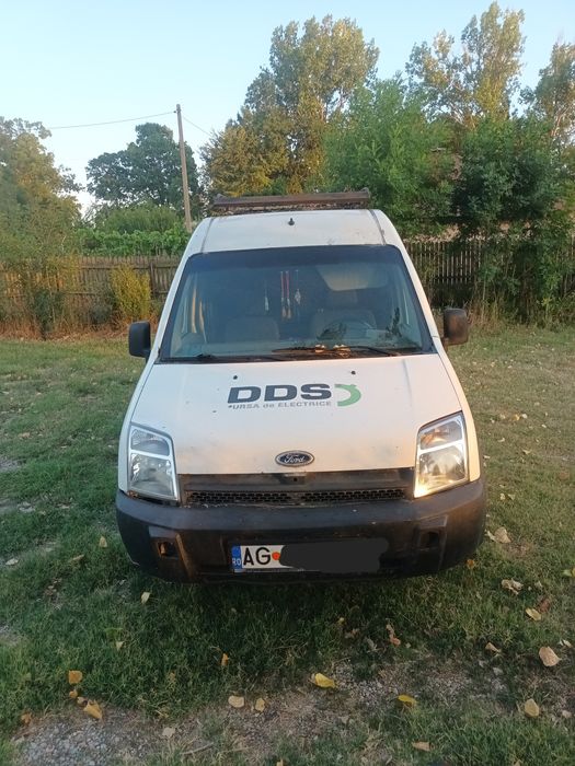 Ford transit connect + 1 complet de piese