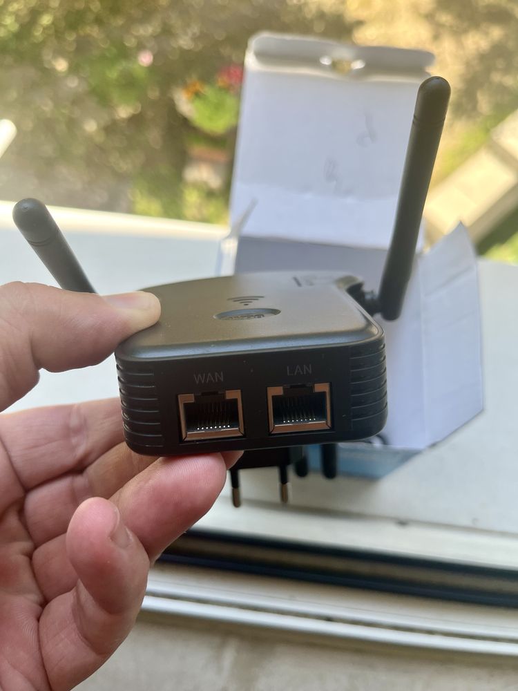 Усилвател на безжичен сигнал Repeater Wi-Fi