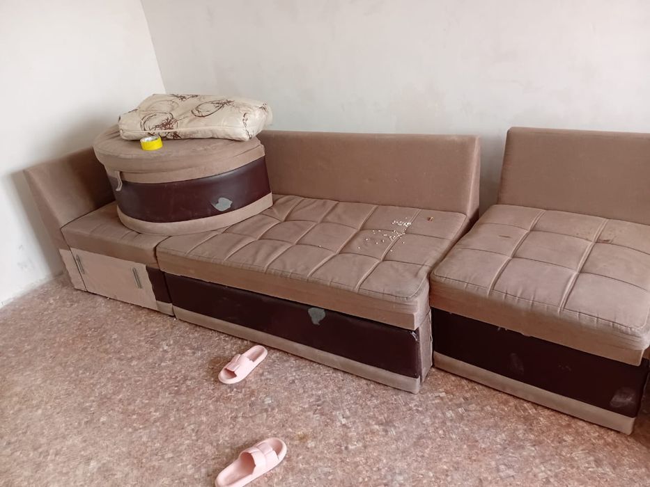 Продам диван срочно
