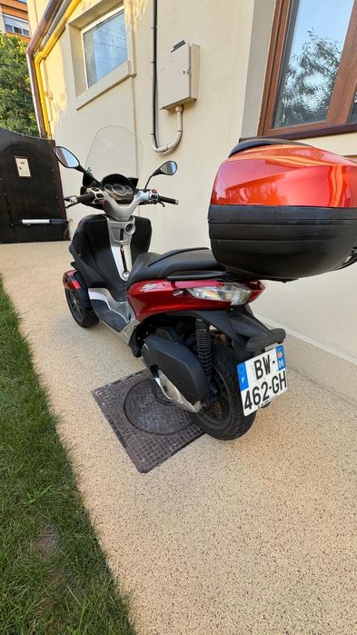 Piaggio MP3 Motor 300 cc Categoria B