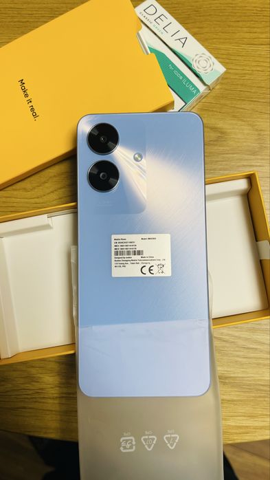 Телефон Realmi note 60 с бежични слушалки