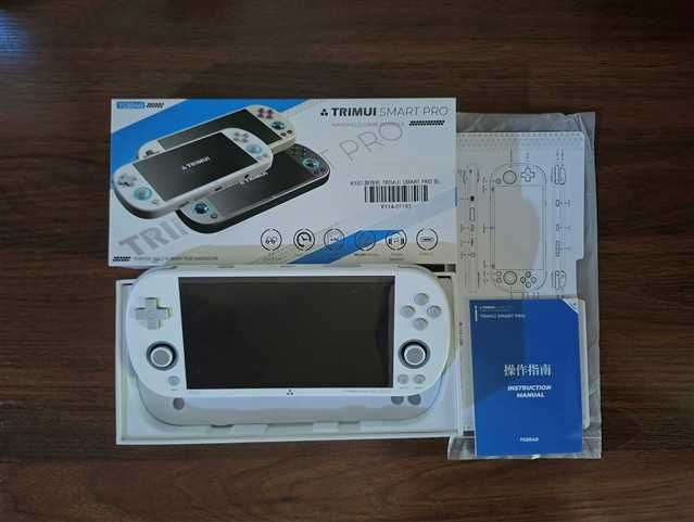 Игровая приставка Trimui Smart Pro White TG5040