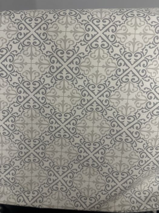 Продам скатерть водооталкивающую