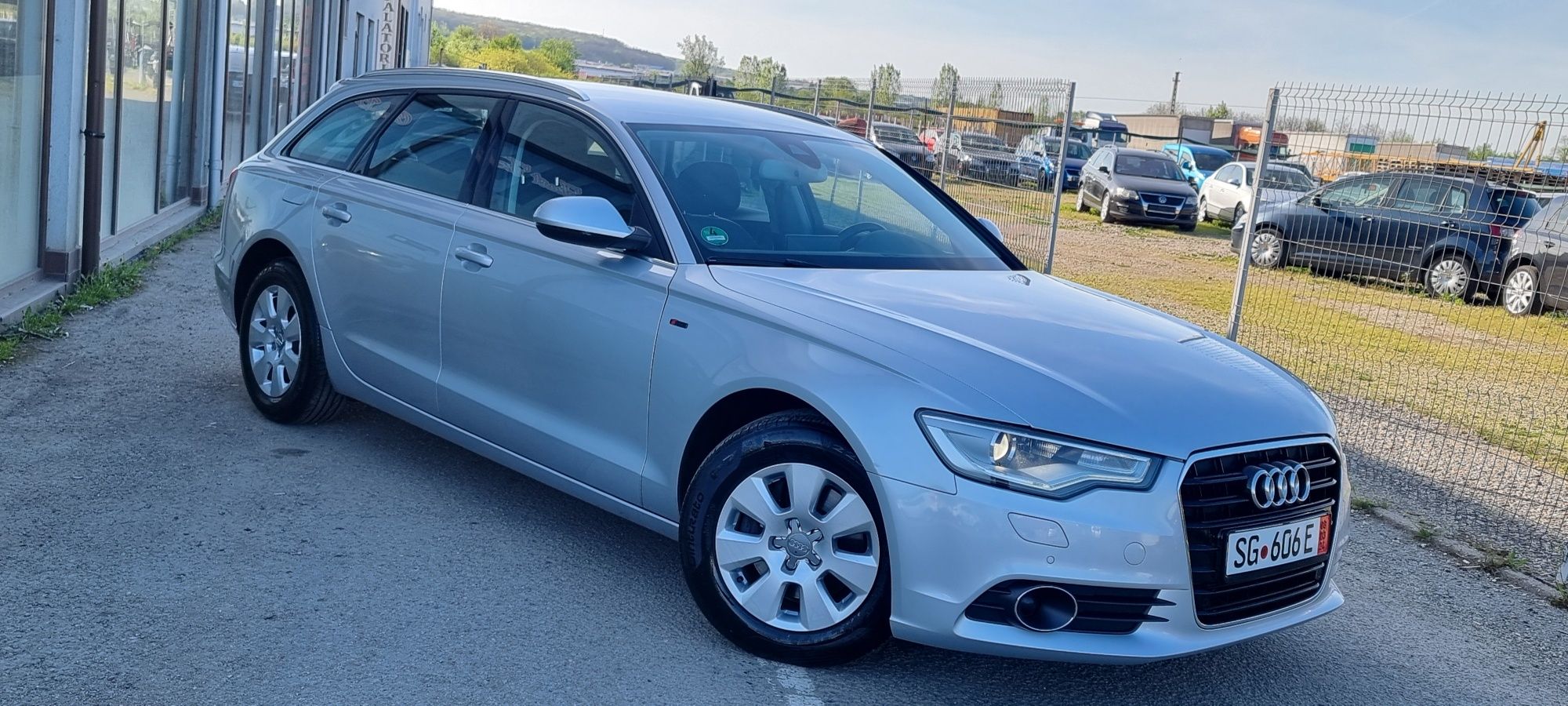 Audi A6 2.0 Tdi 177 ps Distronic/ line assist / camera marsalier / TOP