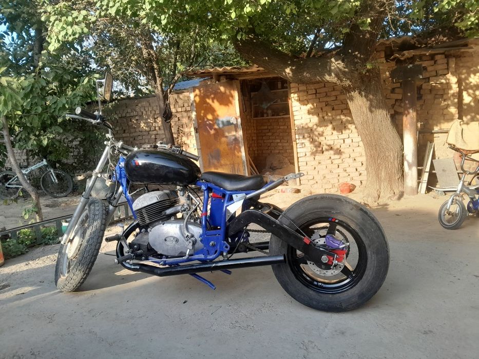 Продаётся срочно мото Иж переделка