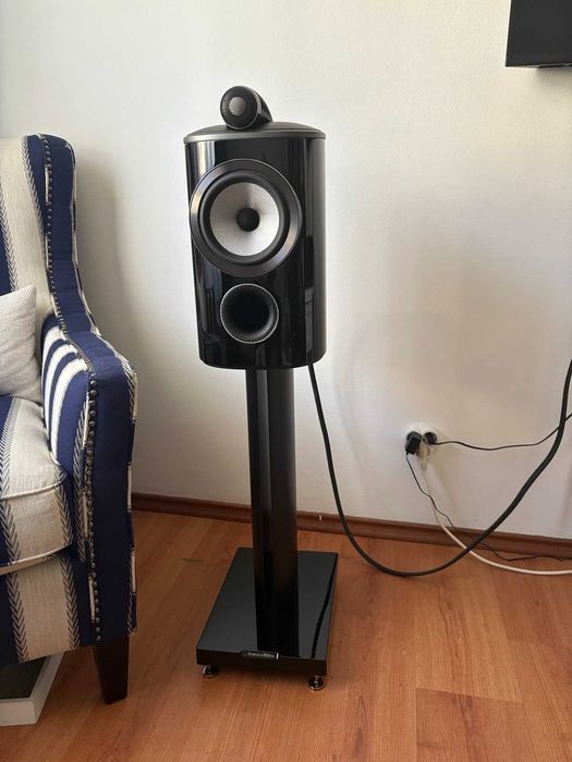 Висок клас Тонколони Bowers & Wilkins, B&W 805 D4
