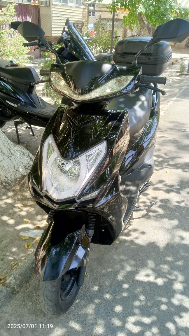 Srochniga sotiladi 125 Kuba tezligi 80 100 ga 2.5 ichadi