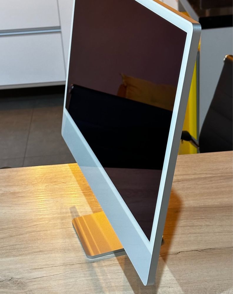 Apple iMac M1 chip 24inch 8/256Gb