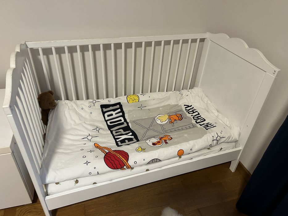 Patut IKEA cu saltea de cocos dehusabila + cearceaf de saltea