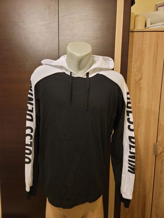 Vand Sau Schimb Cu Diverse, Haine Originale Guess Noi Preturi Mici