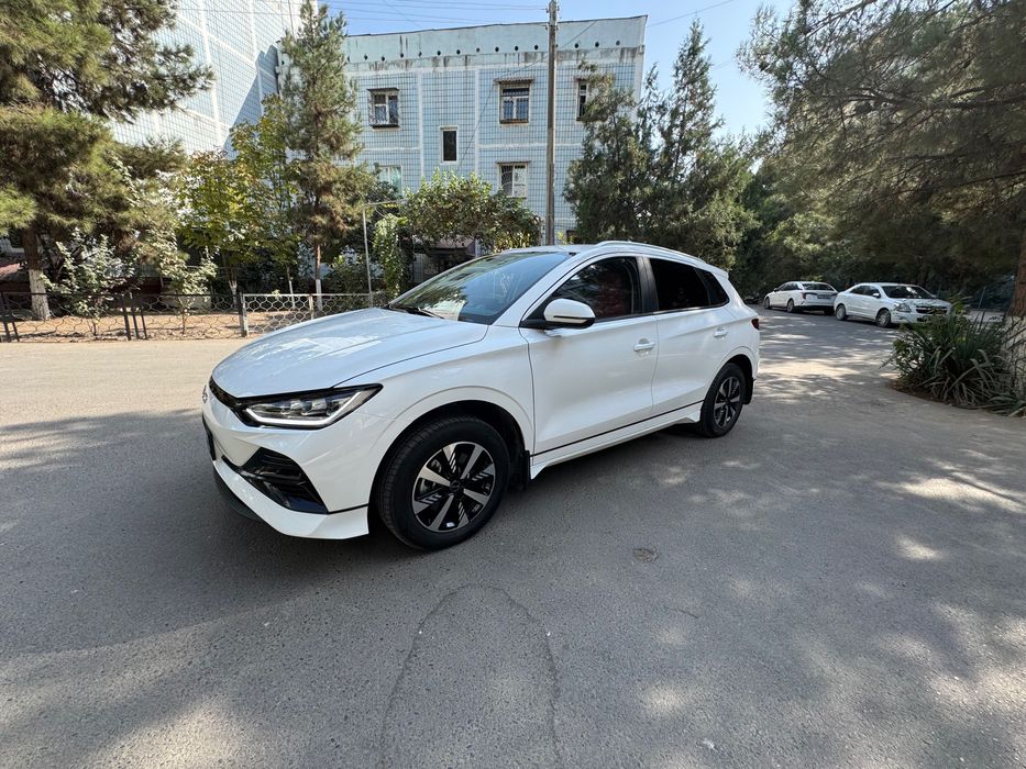 Продаю свой электромобиль byd e2