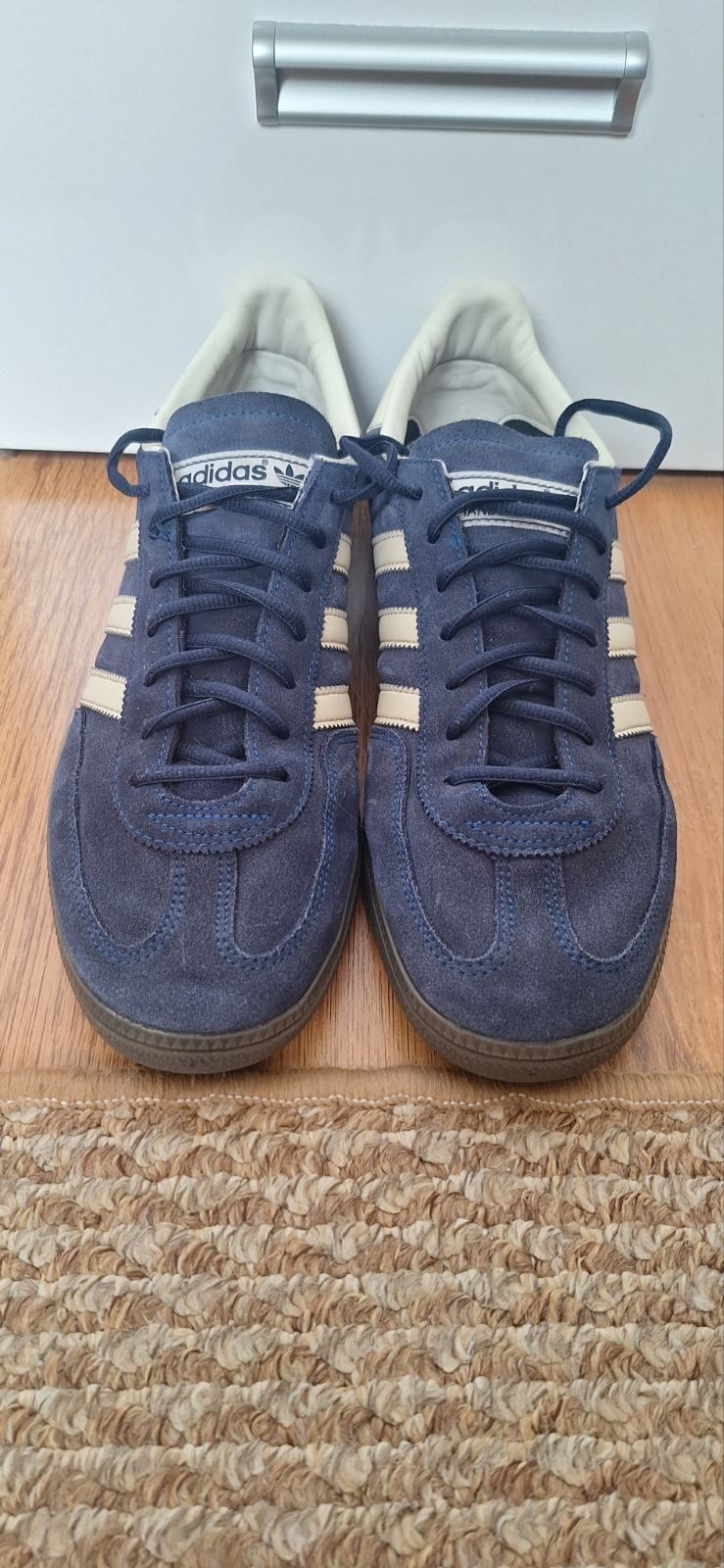 Продавам мъжки Adidas spezial обувки