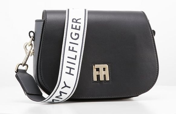 Оригинална дамска черна чанта Tommy Hilfiger