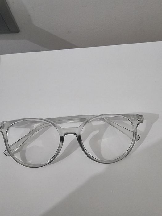 Очки продаю торг есть