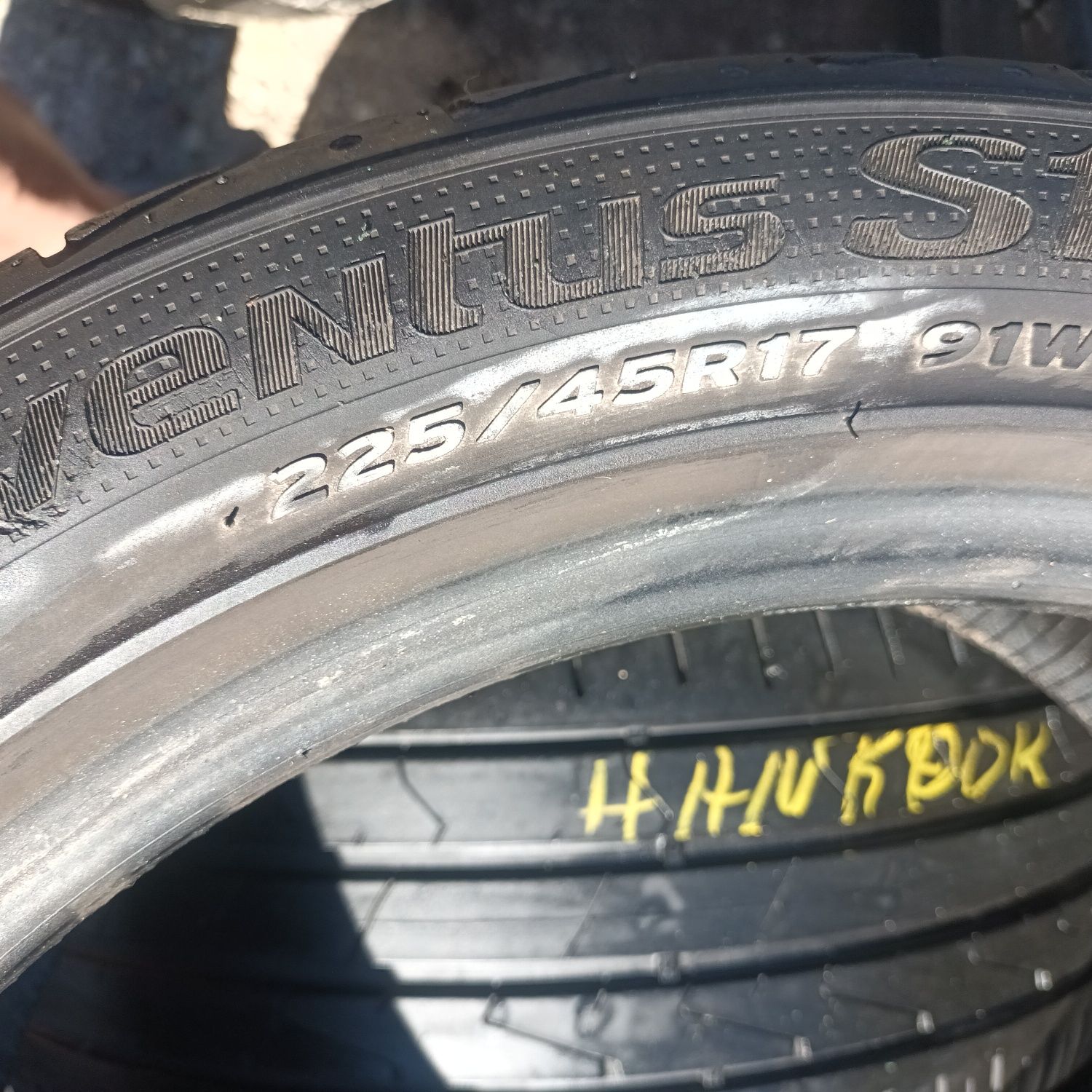 225 45 17 HANKOOK 4броя летни