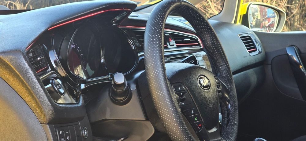 Продавам Kia Ceed 2018