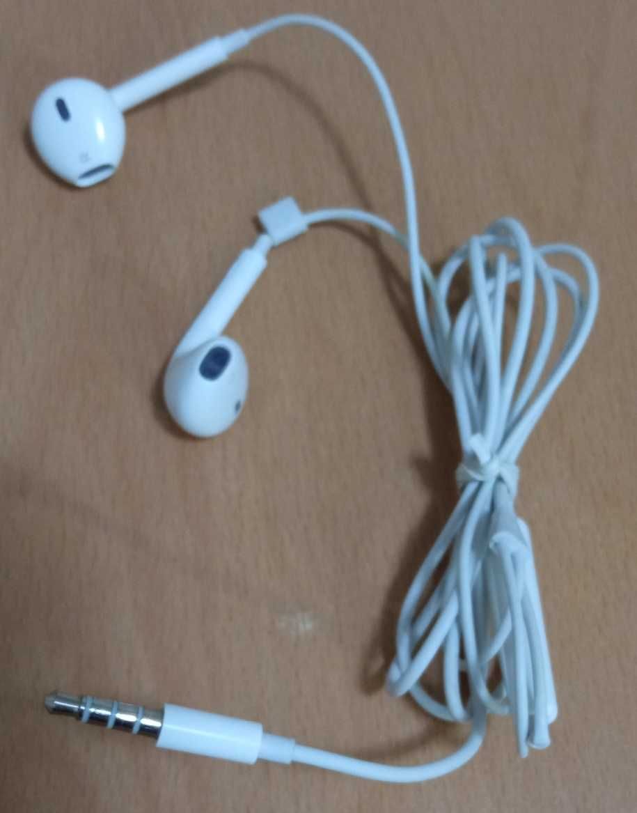 Căsti  Apple cu jack 3.5 mm